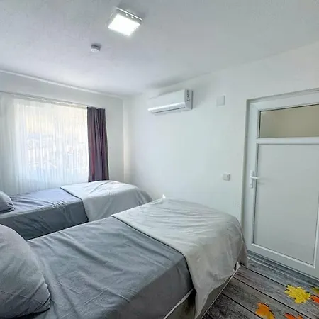 Doga Icerisinde Apartment *